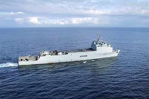 Le TCD Foudre, navire d'assaut amphibie de la Marine Nationale