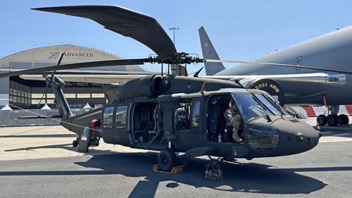 Hélicoptère de transport UH60 Blackhawk de l'Armée américaine