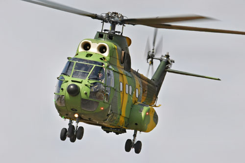 Hélicoptère IAR330M Puma Roumanie