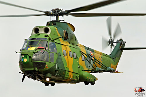 Hélicoptère IAR330L Puma SOCAT Roumanie