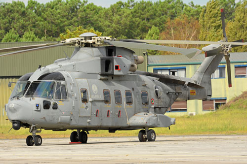 Hélicoptère AW101