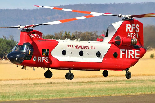 Hélicoptère CH47 de NSW Rural Fire Service, opéré par Coulson