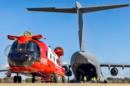 Hélicoptère CH47 de NSW Rural Fire Service, opéré par Coulson