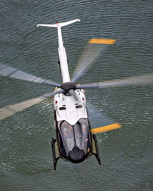 Prototype H140 D-HEEZ en vol