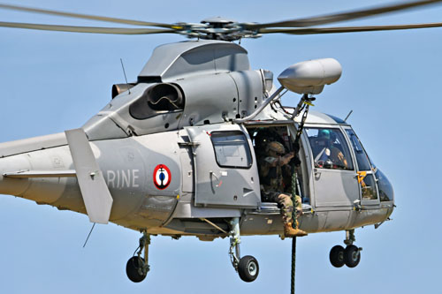 Hélicoptère Dauphin Marine France