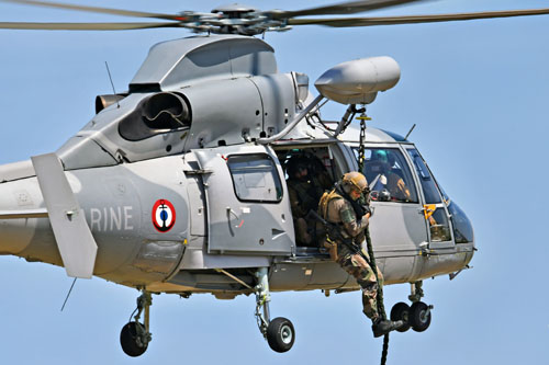 Hélicoptère Dauphin Marine France