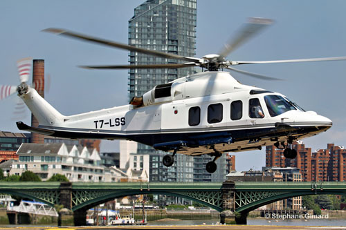Hélicoptère AW139 T7-LSS