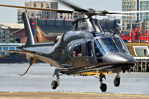 Hélicoptère A109E Power G-WOFT