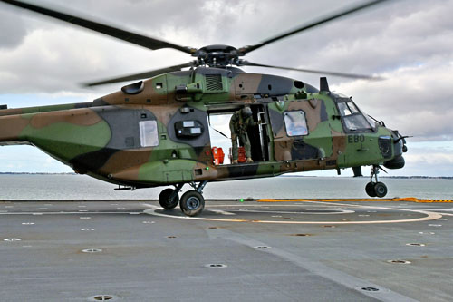 Appontage de l'hélicoptère NH90 EBO