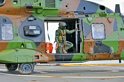 Appontage de l'hélicoptère NH90 EBO