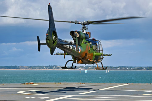 Décollage de l'hélicoptère Gazelle GAO
