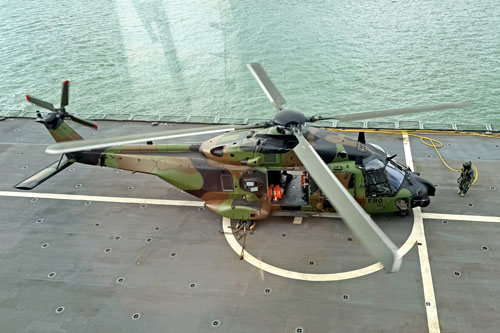 Posé de l'hélicoptère NH90 EBO