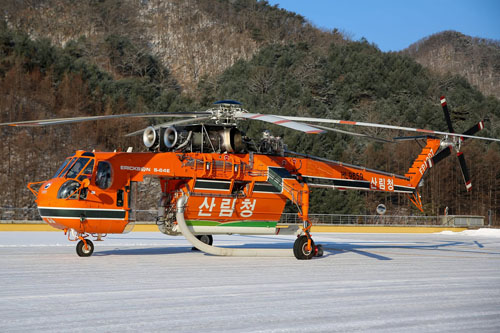 Hélicoptère S-64E Air Crane des pompiers coréens (Korea Forest Service)