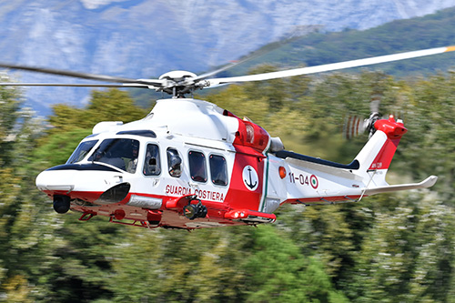 Hélicoptères AW139 de secours aérien dans les Alpes italiennes //  HELICOPASSION