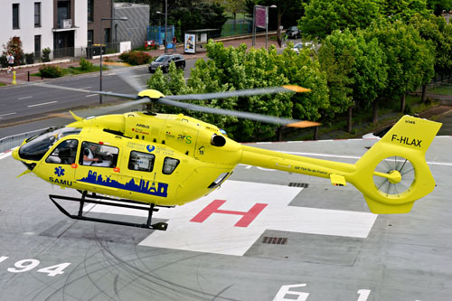 Hélicoptère H145 F-HLAX du SAMU Ile de France