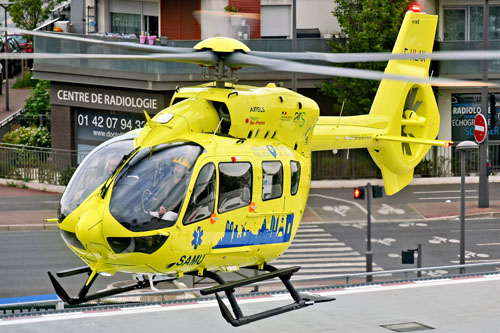 Hélicoptère H145 F-HLAX du SAMU Ile de France