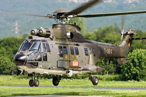 Hélicoptère AS332 SuperPuma Swiss Air Force T-324