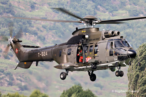 Hélicoptère AS332 SuperPuma Swiss Air Force T-324