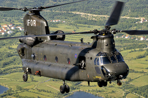 CH47 Chinook de la RAF aux couleurs de l'IFOR