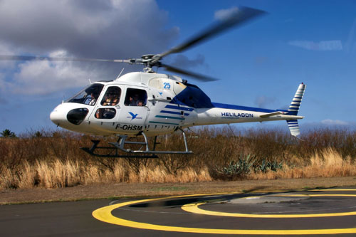 Hélicoptère AS350 Ecureuil d'HELILAGON