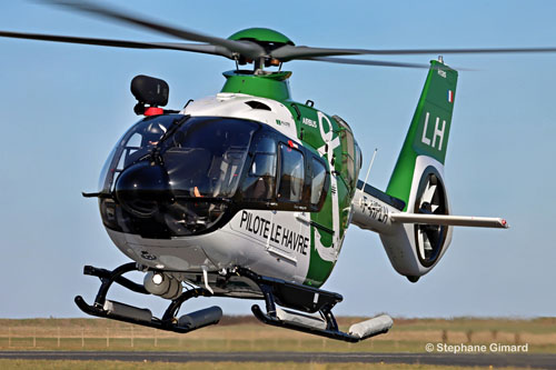 Hélicoptère H135 F-HPLH du pilotage maritime du Port du Havre