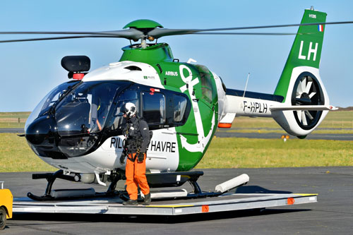 Hélicoptère H135 F-HPLH du pilotage maritime du Port du Havre