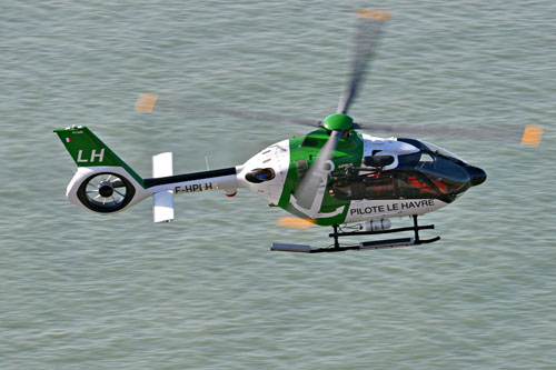 Hélicoptère H135 F-HPLH du pilotage maritime du Port du Havre