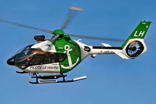 Hélicoptère H135 F-HPLH du pilotage maritime du Port du Havre