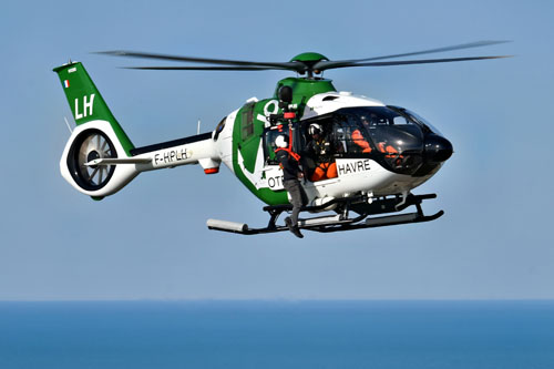 Hélicoptère H135 F-HPLH du pilotage maritime du Port du Havre