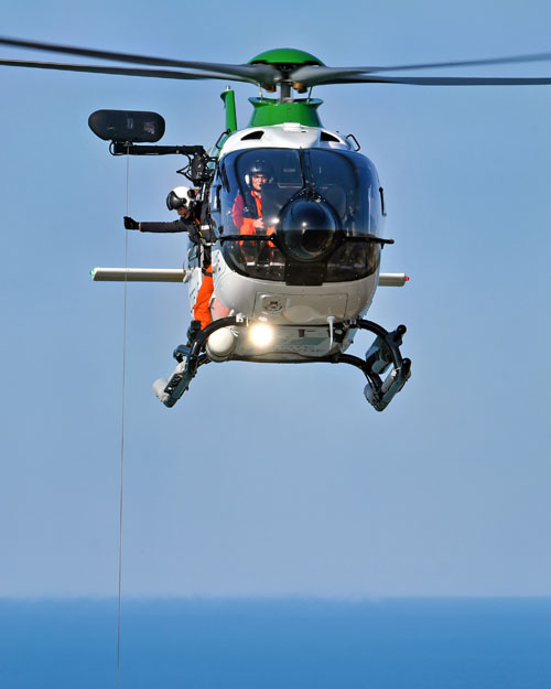 Hélicoptère H135 F-HPLH du pilotage maritime du Port du Havre