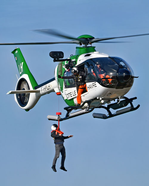 Hélicoptère H135 F-HPLH du pilotage maritime du Port du Havre