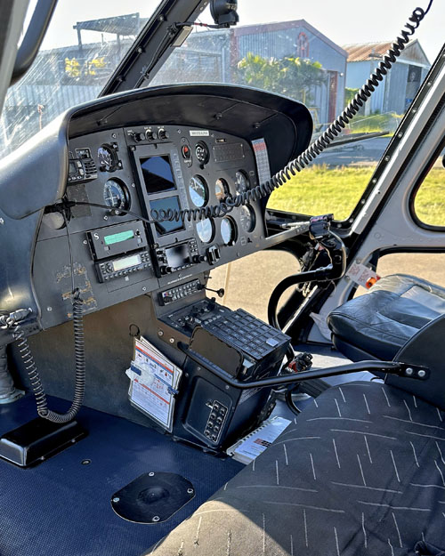 Hélicoptère H125 (AS350 B3E Ecureuil) F-OMAB (Paille en queue)