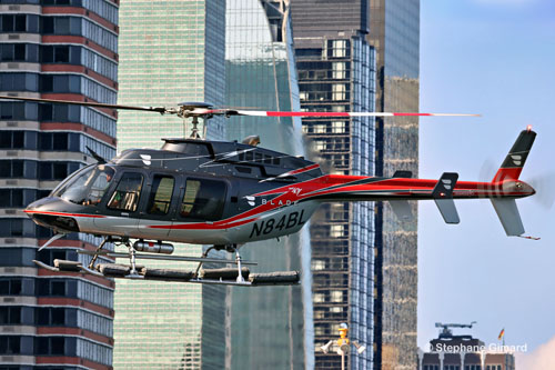 Hélicoptère Bell 407 N84BL