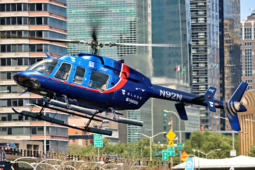 Hélicoptère Bell 407 N92N