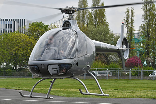 Hélicoptère Cabri F-HCVO de HEGE HELICOPTERES