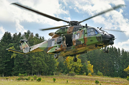 Décollage de l'hélicoptère NH90 Caïman EBF