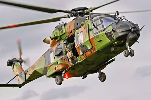 Retour de mission de l'hélicoptère NH90 Caïman EAQ